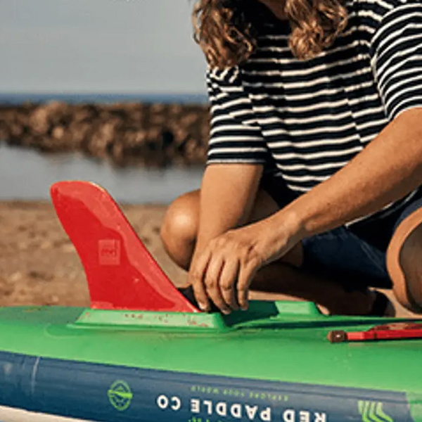 2024 Red Paddle Co 13'2'' Voyager Plus MSL Stand Up Paddle Board , Taske, Pumpe Og Hybrid Tough Paddle 001-001-002-0065 - Green